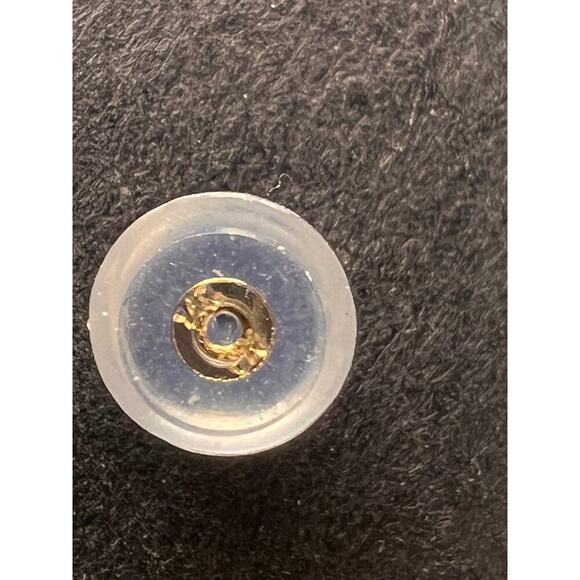 NEW 14k gold 7mm CZ stud earrings - Picture 7 of 11